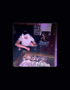 SmokeDaB.を聴いたり、ミュージックビデオを鑑賞したり、経歴やツアー日程などを確認したりしましょう！