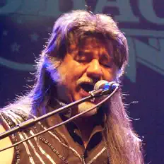 Feedback Chile을(를) 듣고, 뮤직 비디오를 보고, 약력을 읽고, 투어 일정 등을 확인하세요!