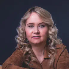 Dengarkan Brenda Cay, tonton video musik, baca bio, lihat tanggal tur & lainnya!