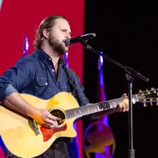 聆聽 Michael Daniels、觀看音樂影片、閱讀小傳、查看巡演日期等！