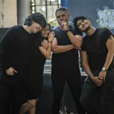 OutDryを聴いたり、ミュージックビデオを鑑賞したり、経歴やツアー日程などを確認したりしましょう！