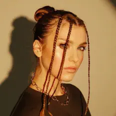 Ouve MISHKIMOVES, vê vídeos de música, lê a biografia, vê as datas da digressão e muito mais!