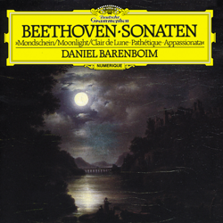 Beethoven: Piano Sonatas (Moonlight, Pathétique &amp; Appassionata) - Daniel Barenboim Cover Art