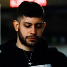 Pray4Diegoを聴いたり、ミュージックビデオを鑑賞したり、経歴やツアー日程などを確認したりしましょう！