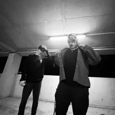 Poslechněte si interpreta Staff Studio, sledujte hudební videa, přečtěte si životopis, podívejte se na data turné a další informace.