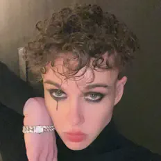 Listen to VV'S KID, watch music videos, read bio, see tour dates & more!