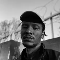 mthe dinle, müzik videolarını izle, biyografisini oku, tur tarihlerini ve daha fazlasını gör!