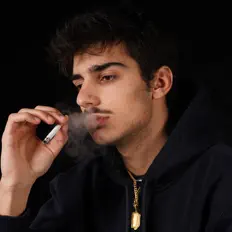 收听 Exodia、观看音乐视频、阅读小传、查看巡演日期等 ！