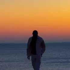 Ακούστε περιεχόμενο από Leno, παρακολουθήστε μουσικά βίντεο, διαβάστε το βιογραφικό, δείτε ημερομηνίες περιοδείας, και πολλά ακόμη!