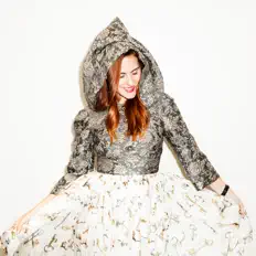 Escucha a Nikki Pennie, mira videos musicales, lee su biografía, consulta las fechas de las gira y más.