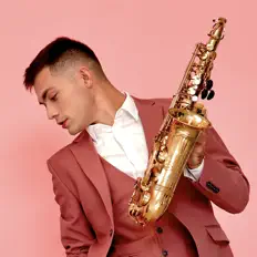 Ouve Romundo, vê vídeos de música, lê a biografia, vê as datas da digressão e muito mais!