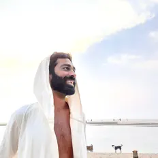 Écoutez Akshai Sarin, regardez des vidéoclips, lisez la biographie, consultez les dates de tournée et plus encore !