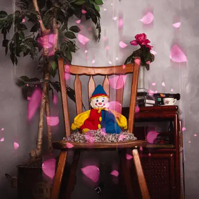 Ascolta 'So Small - Single' di kami oshie, Black Dove & recycleBin