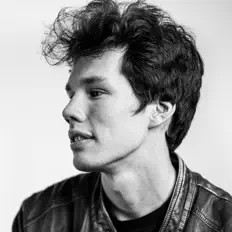 Ascolta Logan Matthew Barnes, guarda video musicali, leggi la biografia, vedi le date del tour & altro!