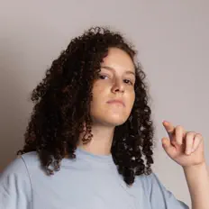 Escucha a Ivy Zorr, mira videos musicales, lee su biografía, consulta las fechas de las gira y más.