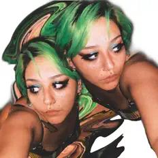 Dengarkan Dreamer, tonton video musik, baca bio, lihat tanggal tur & lainnya!