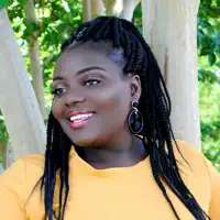 Ouve undefined, vê vídeos de música, lê a biografia, vê as datas da digressão e muito mais!