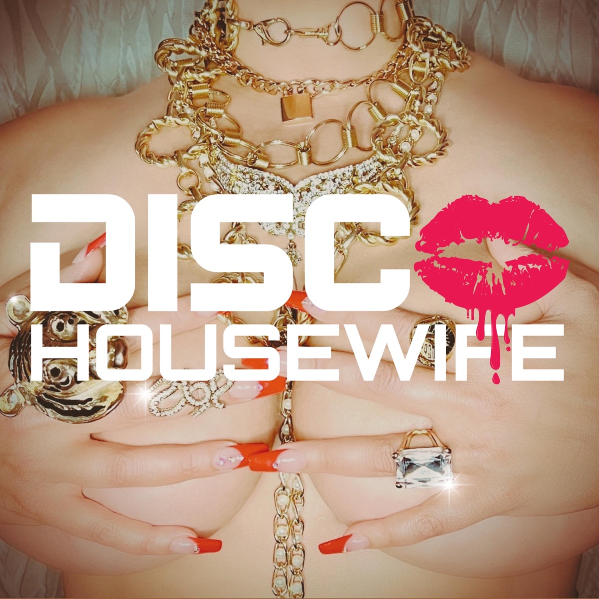 Disco Housewife (feat pic