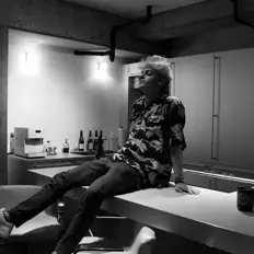 收听 Scuderi、观看音乐视频、阅读小传、查看巡演日期等 ！