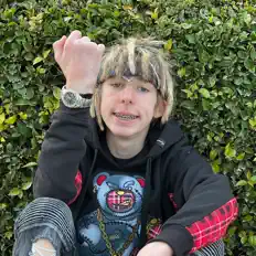 Poslechněte si interpreta Lil Maceee, sledujte hudební videa, přečtěte si životopis, podívejte se na data turné a další informace.