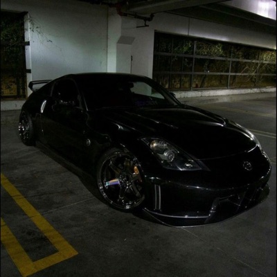 Yahyen - Push Me Away