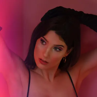 Listen to kaitlyn frances, watch music videos, read bio, see tour dates & more!