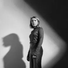 Whyleminを聴いたり、ミュージックビデオを鑑賞したり、経歴やツアー日程などを確認したりしましょう！