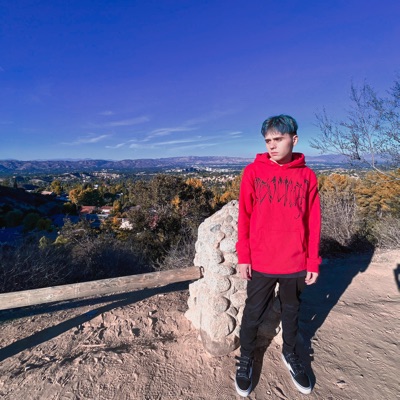 Listen to bbybar, watch music videos, read bio, see tour dates & more!