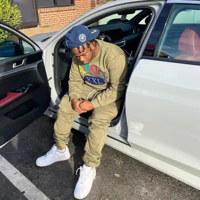 Listen to AD3 Young King, watch music videos, read bio, see tour dates & more!