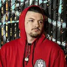 Ouve Psykotiq, vê vídeos de música, lê a biografia, vê as datas da digressão e muito mais!