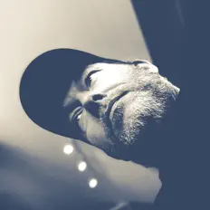 Luister naar Melantopia, bekijk muziekvideo's, lees de bio, bekijk de tourdata, en meer!