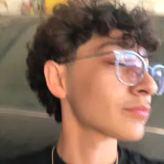 Dengarkan luvhatedj, tonton video musik, baca bio, lihat tanggal tur & lainnya!