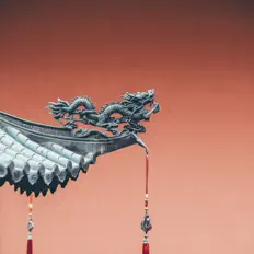 聆聽 翁旭、觀看音樂影片、閱讀小傳、查看巡演日期等！