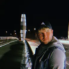 Ouve Elliot Speed, vê vídeos de música, lê a biografia, vê as datas da digressão e muito mais!