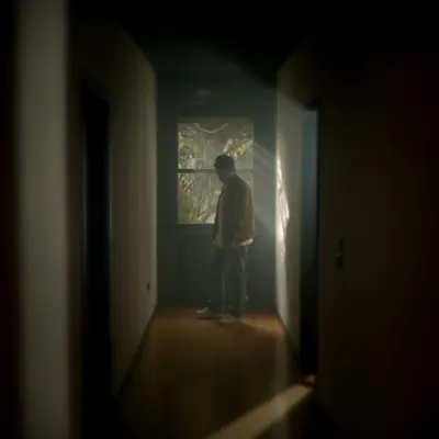Poslechněte si Never - Single od interpreta REV