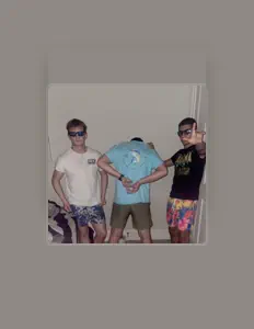 Bayou Boysを聴いたり、ミュージックビデオを鑑賞したり、経歴やツアー日程などを確認したりしましょう！