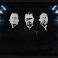 Écoutez Ravenous, regardez des vidéoclips, lisez la biographie, consultez les dates de tournée et plus encore !