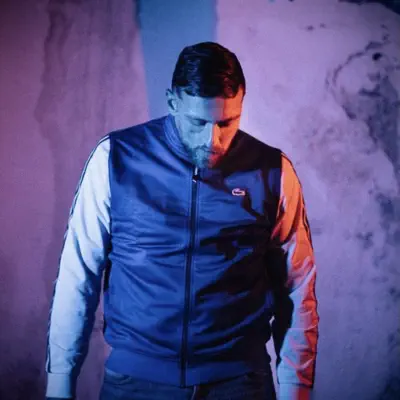 Listen to Hollis l'Infâme, watch music videos, read bio, see tour dates & more!
