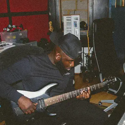 Listen to D'wante Navire, watch music videos, read bio, see tour dates & more!