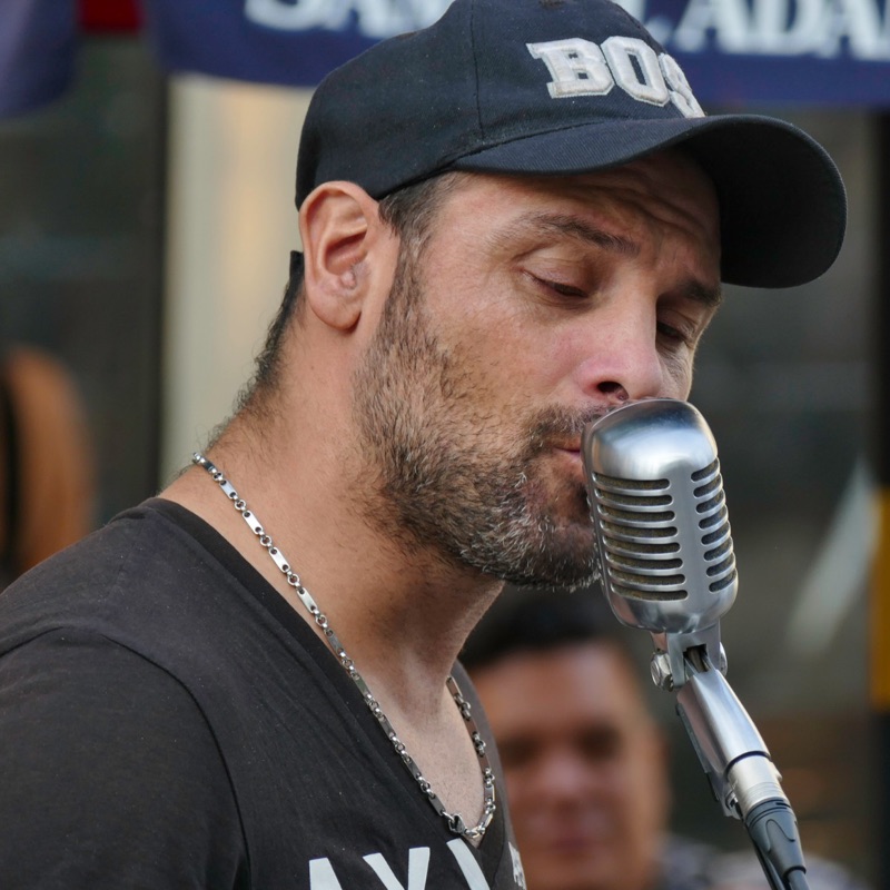 Leandro Lavoz - Secreto De Amor