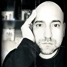 聆聽 Fer Ordóñez-Garrido、觀看音樂影片、閱讀小傳、查看巡演日期等！