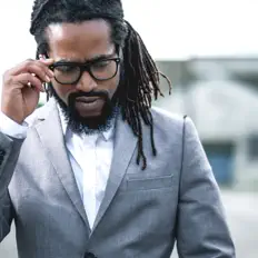 Escucha a Rastan, mira videos musicales, lee su biografía, consulta las fechas de las gira y más.