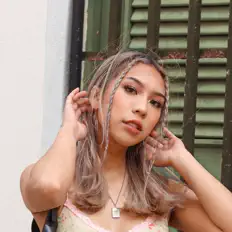 Ακούστε περιεχόμενο από miinii, παρακολουθήστε μουσικά βίντεο, διαβάστε το βιογραφικό, δείτε ημερομηνίες περιοδείας, και πολλά ακόμη!