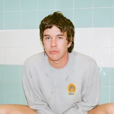 Escucha a Tino Drima, mira videos musicales, lee su biografía, consulta las fechas de las gira y más.