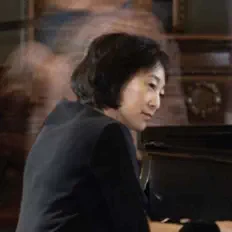Dengarkan Natalie Zhu, tonton video musik, baca bio, lihat tanggal tur & lainnya!