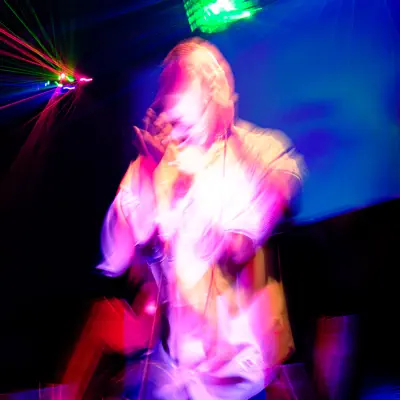 Ascolta tomo, guarda video musicali, leggi la biografia, vedi le date del tour & altro!