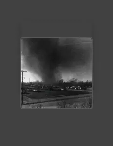 Listen to Ven Maria, watch music videos, read bio, see tour dates & more!