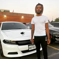 Dove सुनें, म्यूज़िक वीडियो देखें, बायो पढ़ें, दौरे की तारीखें और बहुत कुछ देखें!