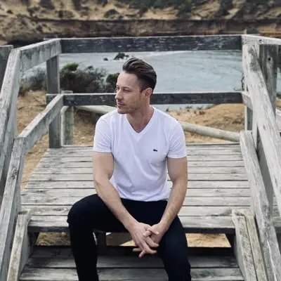 Listen to Finley Brückner, watch music videos, read bio, see tour dates & more!
