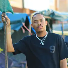 Luister naar 9walks, bekijk muziekvideo's, lees de bio, bekijk de tourdata, en meer!